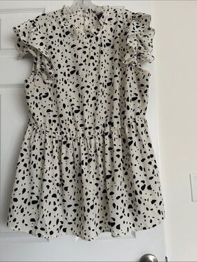 SHEIN Cream Ruffle Sleeve Polka Dot Blouse